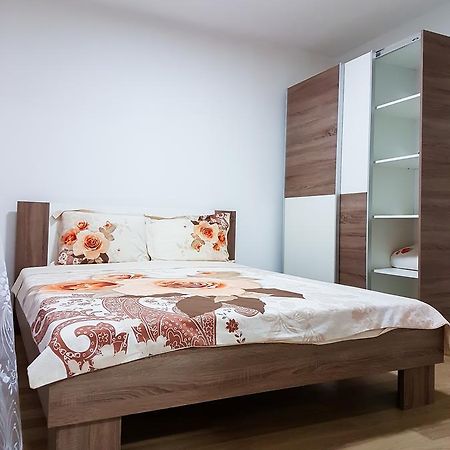 Venecia Plaza Struga Otel Dış mekan fotoğraf